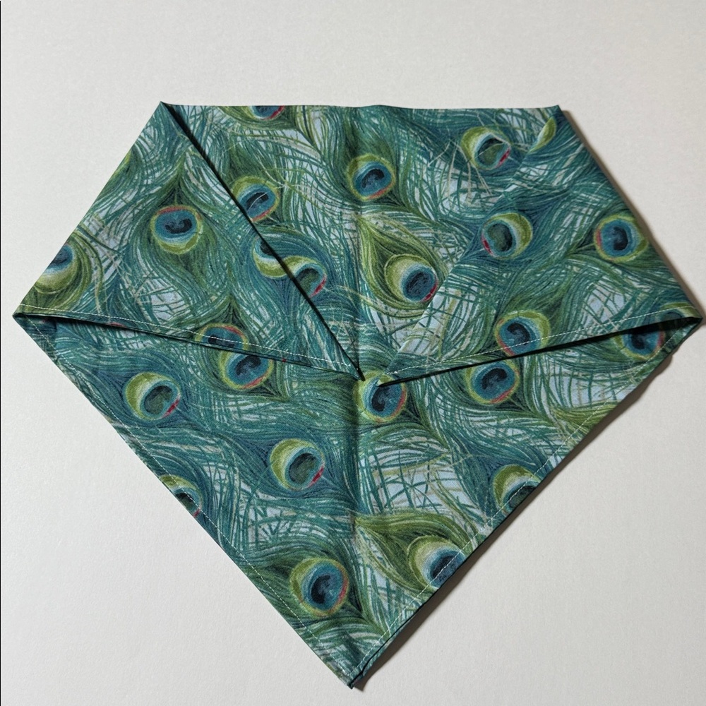 Pet Peacock Feathers Bandana by Reggie in Bowties